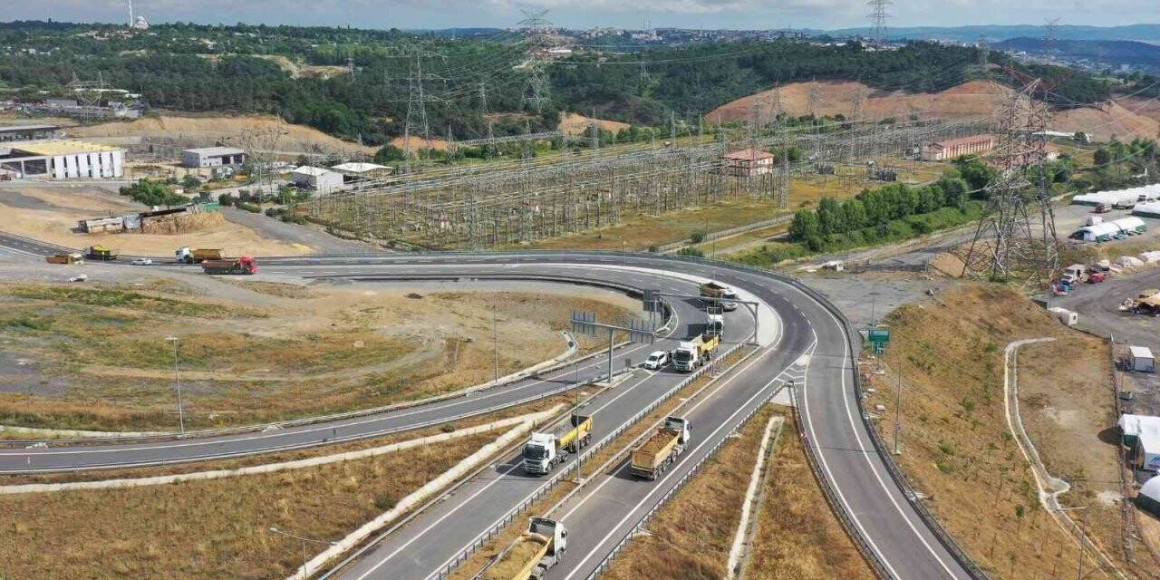 Sultangazi’de hafriyat kamyonlarının sebep olduğu trafik sorunu tarihe karıştı