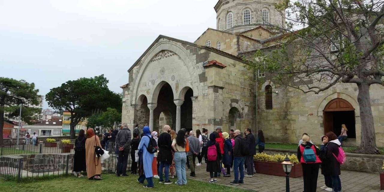 Pandeminin ardından ilk kez bu kadar ziyaretçiyi ağırlıyor