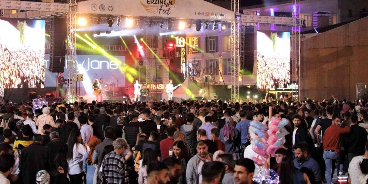 Erzincanlılar Mary Jane ile coştu