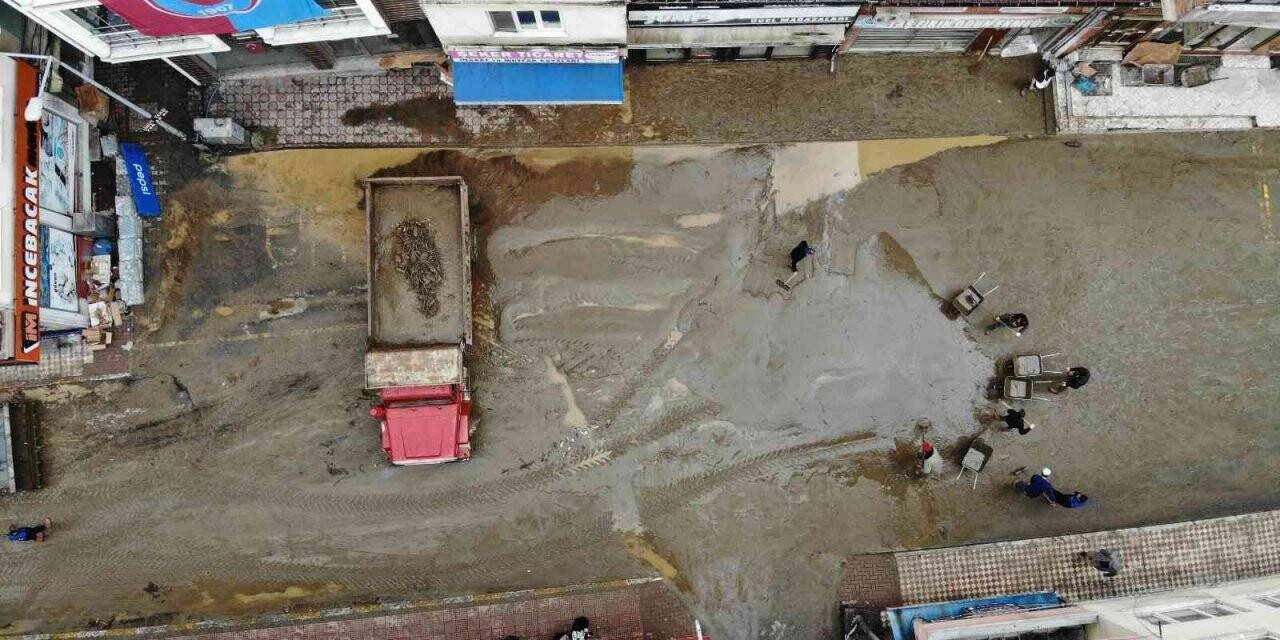 Yenice’de sular çekildi, selin boyutu havadan böyle görüntülendi