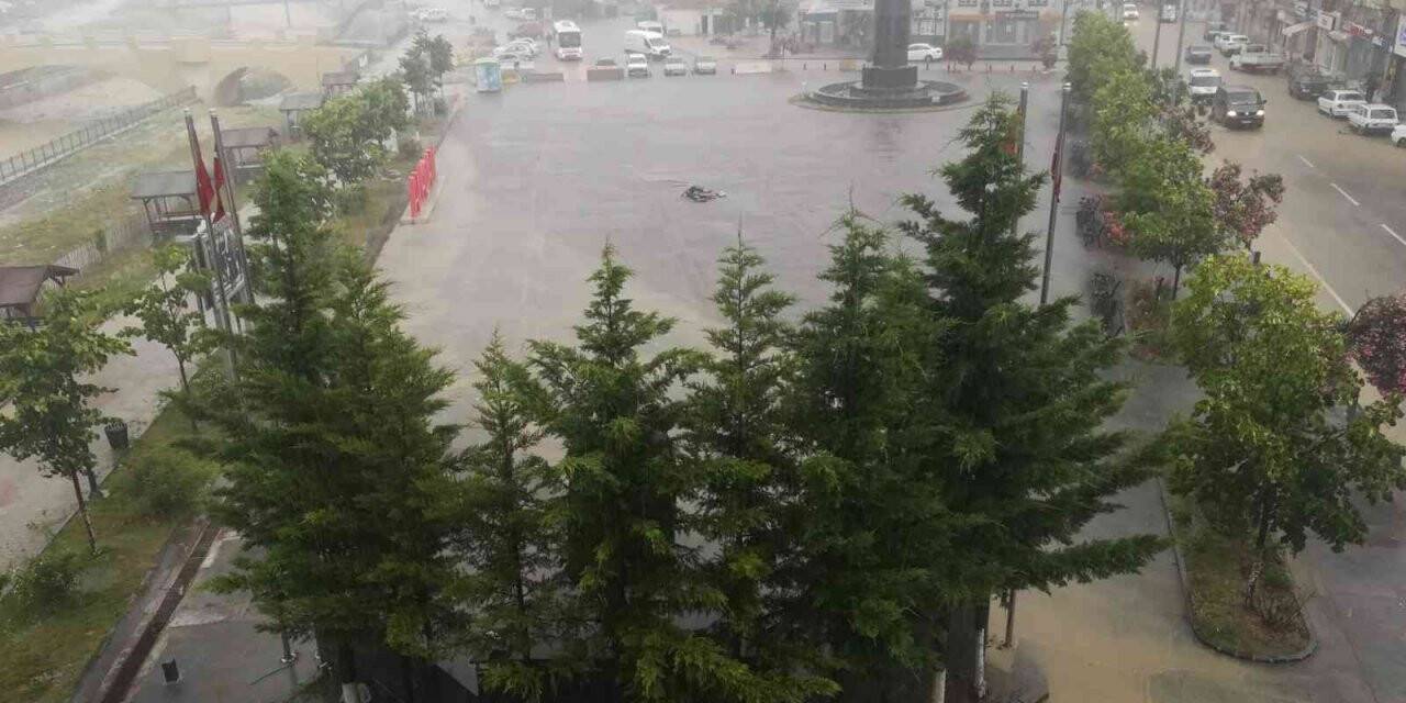 Yakakent ve Alaçam’a 80 kilodan fazla yağış düştü
