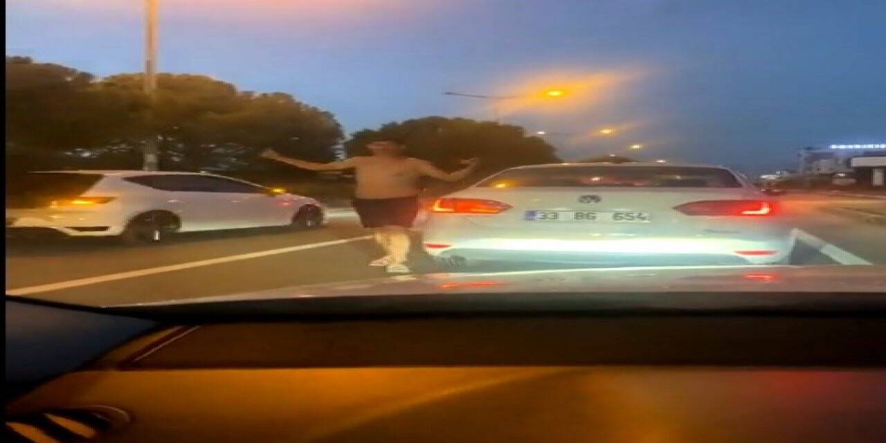 Trafikteki aileye dehşeti yaşattı