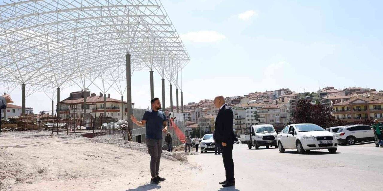 Keçiören Belediye Başkanı Altınok’tan yeni nesil semt pazarına denetleme