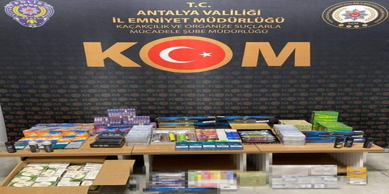 Antalya’da çok miktarda gümrük kaçağı tıbbi ürün ve sigara ele geçirildi