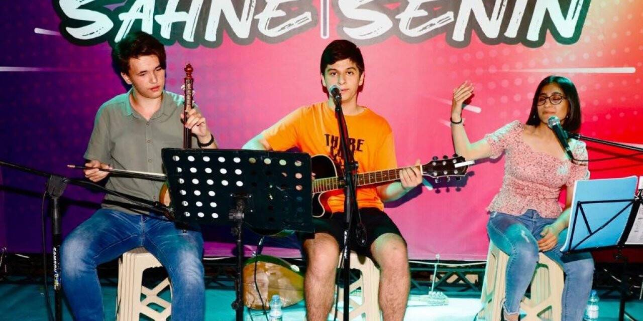 "Sahne Senin" ile gençlerden müzik ziyafeti