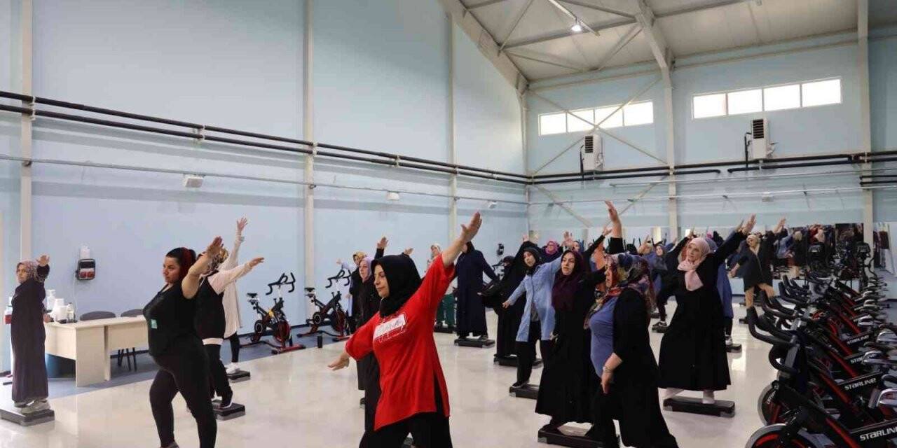 Darıca’da hem anneler hem çocuklar mutlu