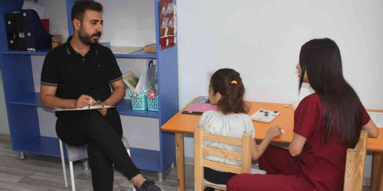 Fedakar dedenin sözleşme imzaladığı alanında uzman eğitmenler göreve başladı