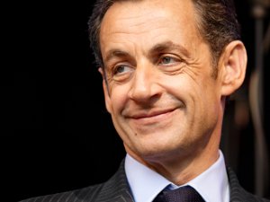 Sarkozy Beraat Etti