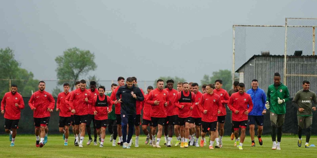 Gaziantep FK hazırlıklarını Bolu’da sürdürüyor