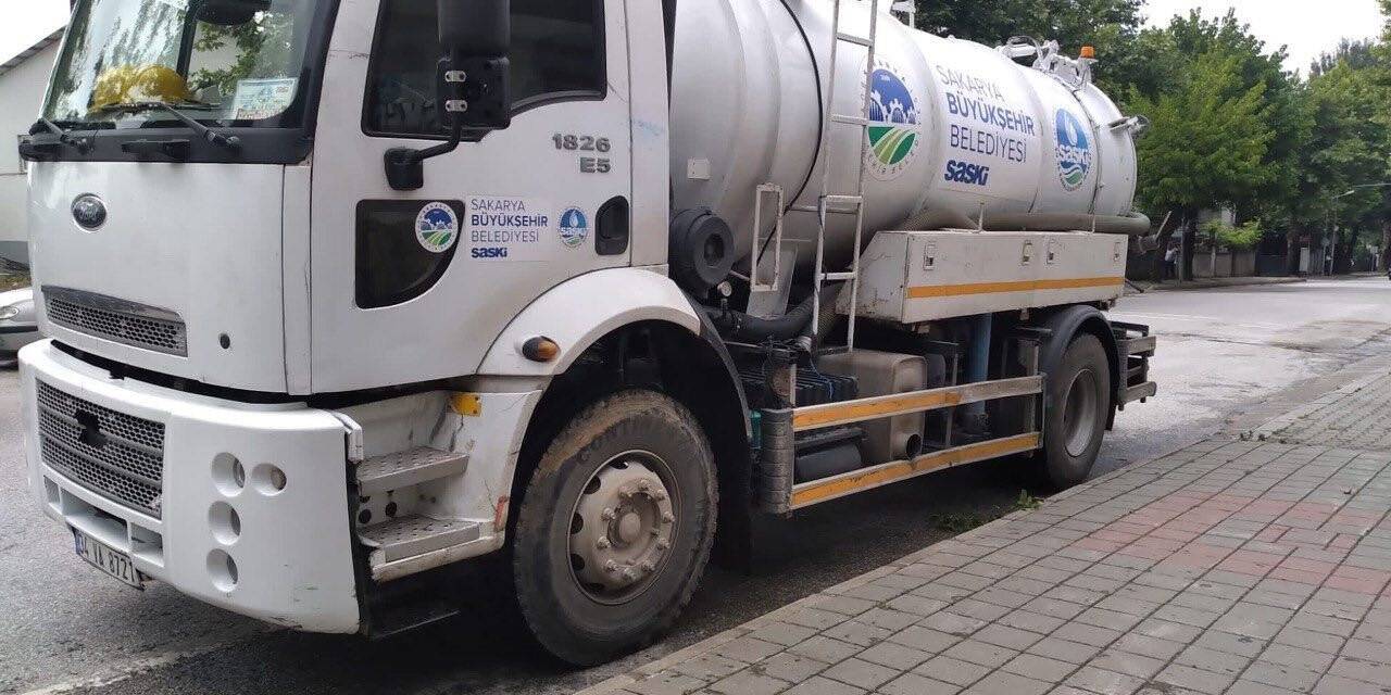 Sakarya’dan, Düzce’ye vidanjör desteği