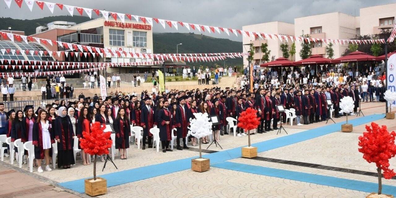 OMÜ İİBF’de çifte mezuniyet heyecanı