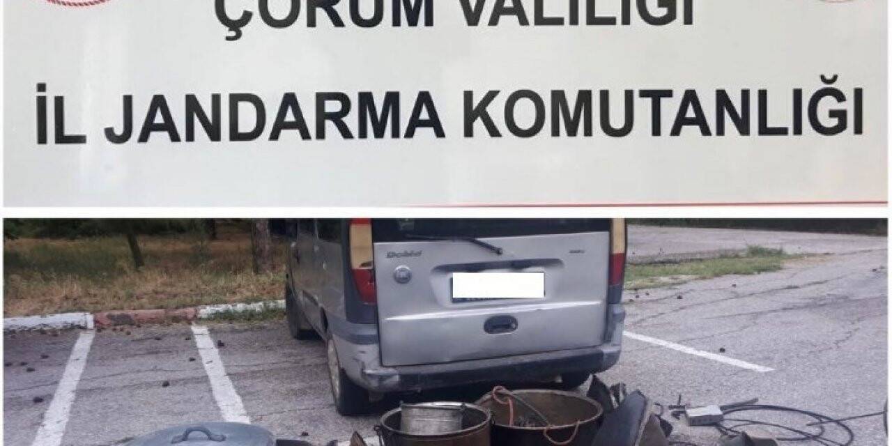 Çorum’da türbe hırsızları tutuklandı