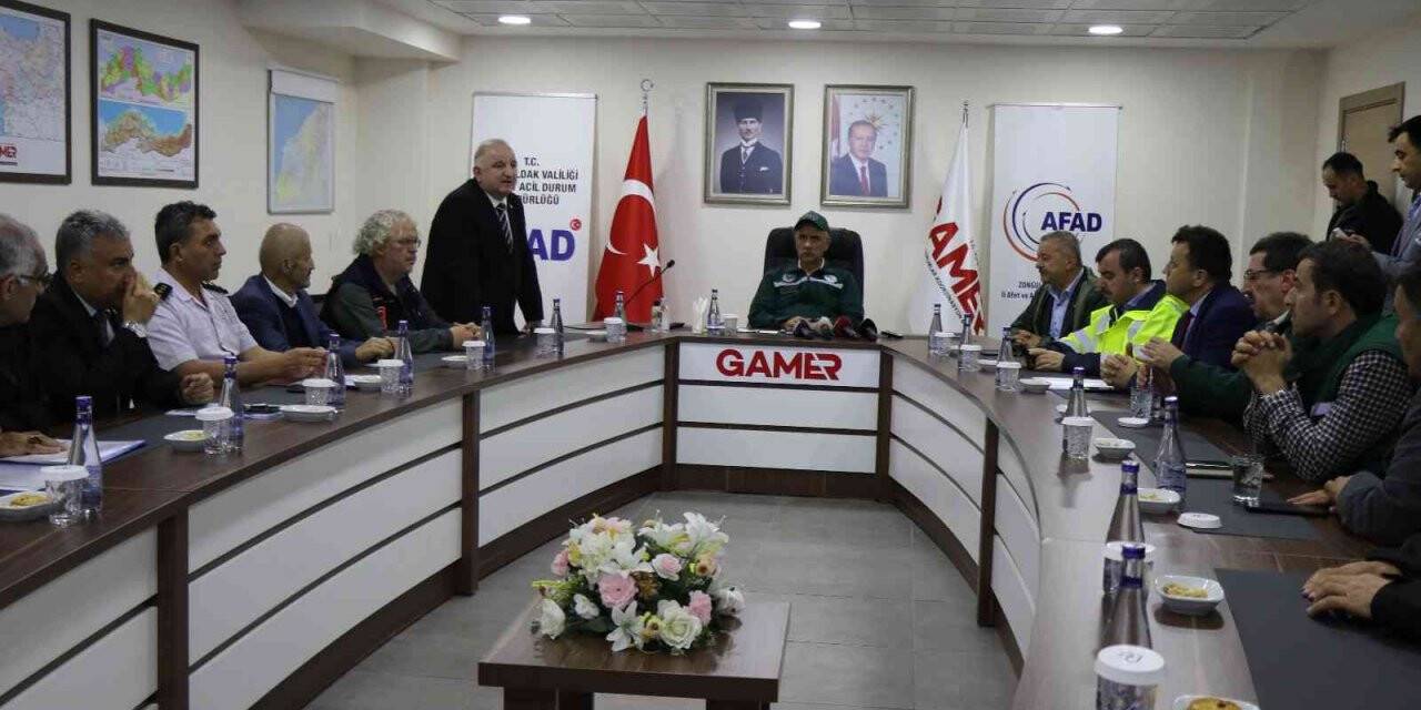 Tarım ve Orman Bakanı Kirişci: "Alınan tedbirlerle hamdolsun can kaybımız yok"