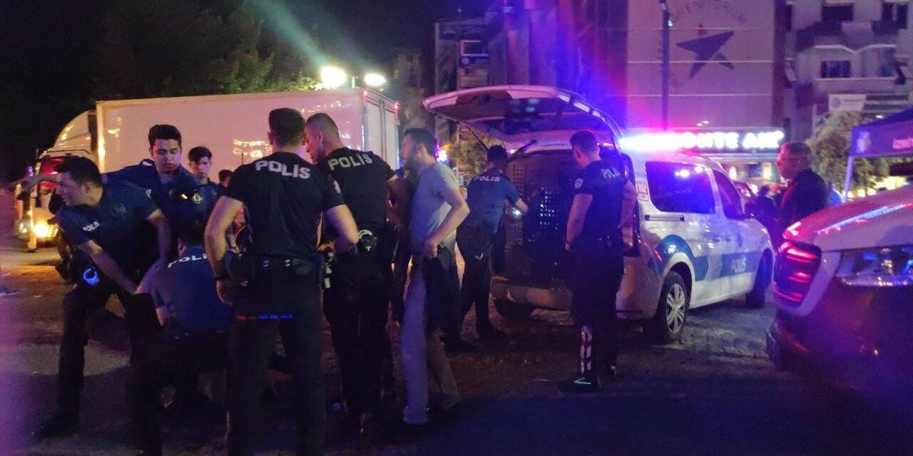 Konserde çevreye rahatsızlık veren 2 şahıs gözaltına alındı