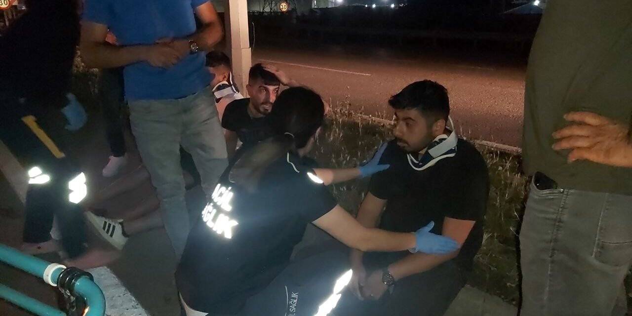 Ters yöne girince karşıdan gelen otomobille çarpıştı: 3 yaralı