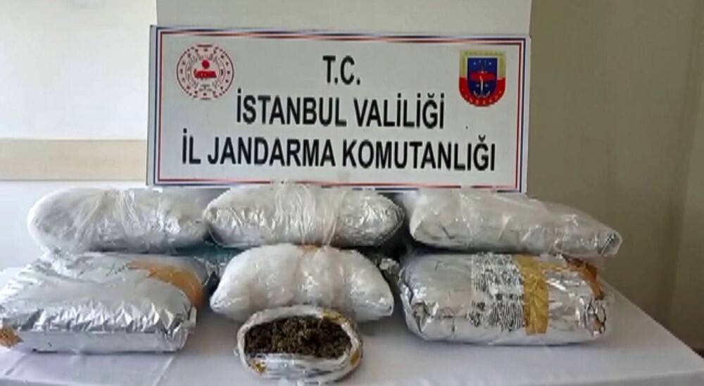 İstanbul’da zehir tacirlerine operasyon: 34 gözaltı