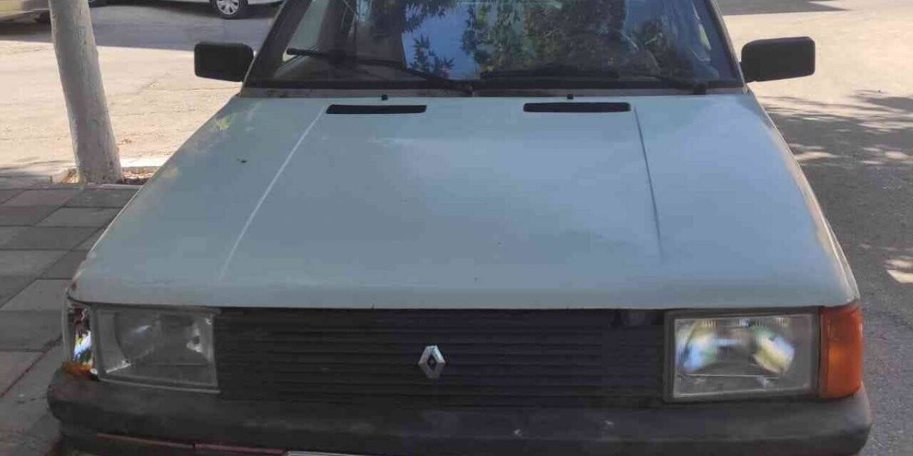 Otomobilin çarptığı yaya yaralandı