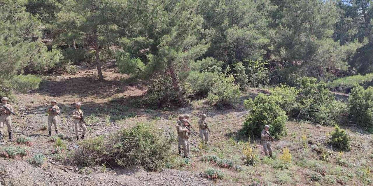 Jandarma komandolar Denizli’nin ciğerlerinde kuş uçurtmuyor
