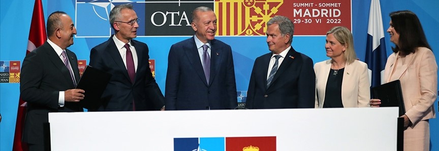 Avrupa basını "Üçlü Muhtıra"ya "Türkiye'nin başarısı" yorumlarıyla geniş yer verdi