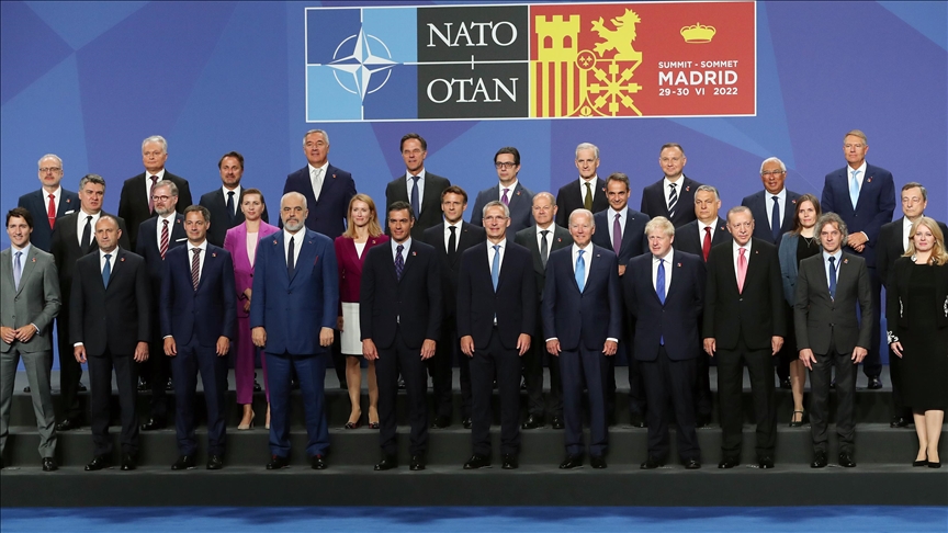 NATO liderleri, İsveç ve Finlandiya'yı üyeliğe davet etme kararı aldı