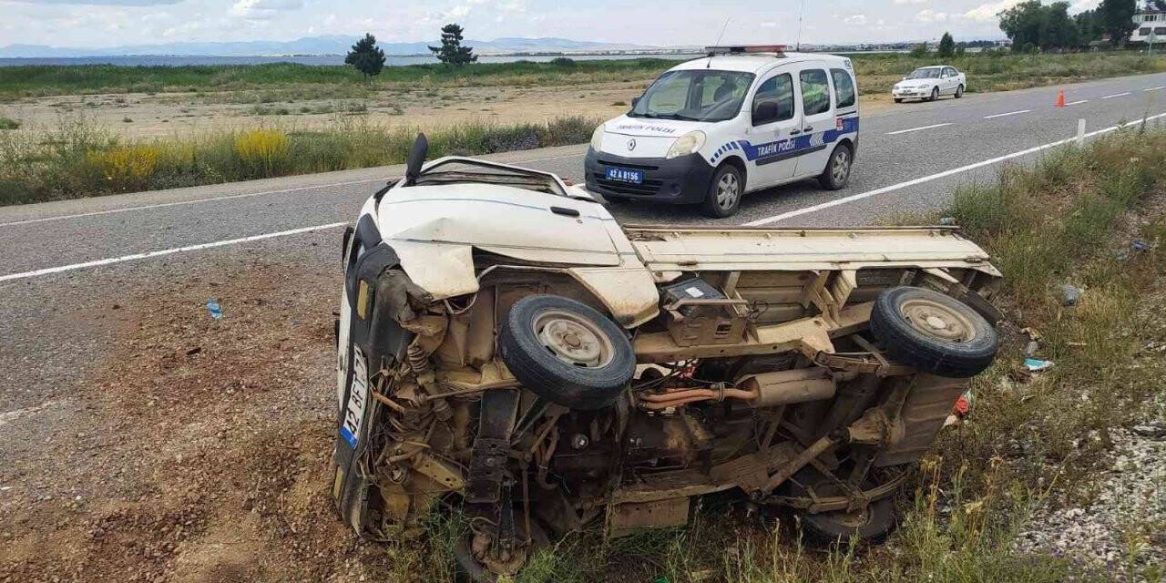 Kontrolden çıkan kamyonet devrildi: 1 yaralı