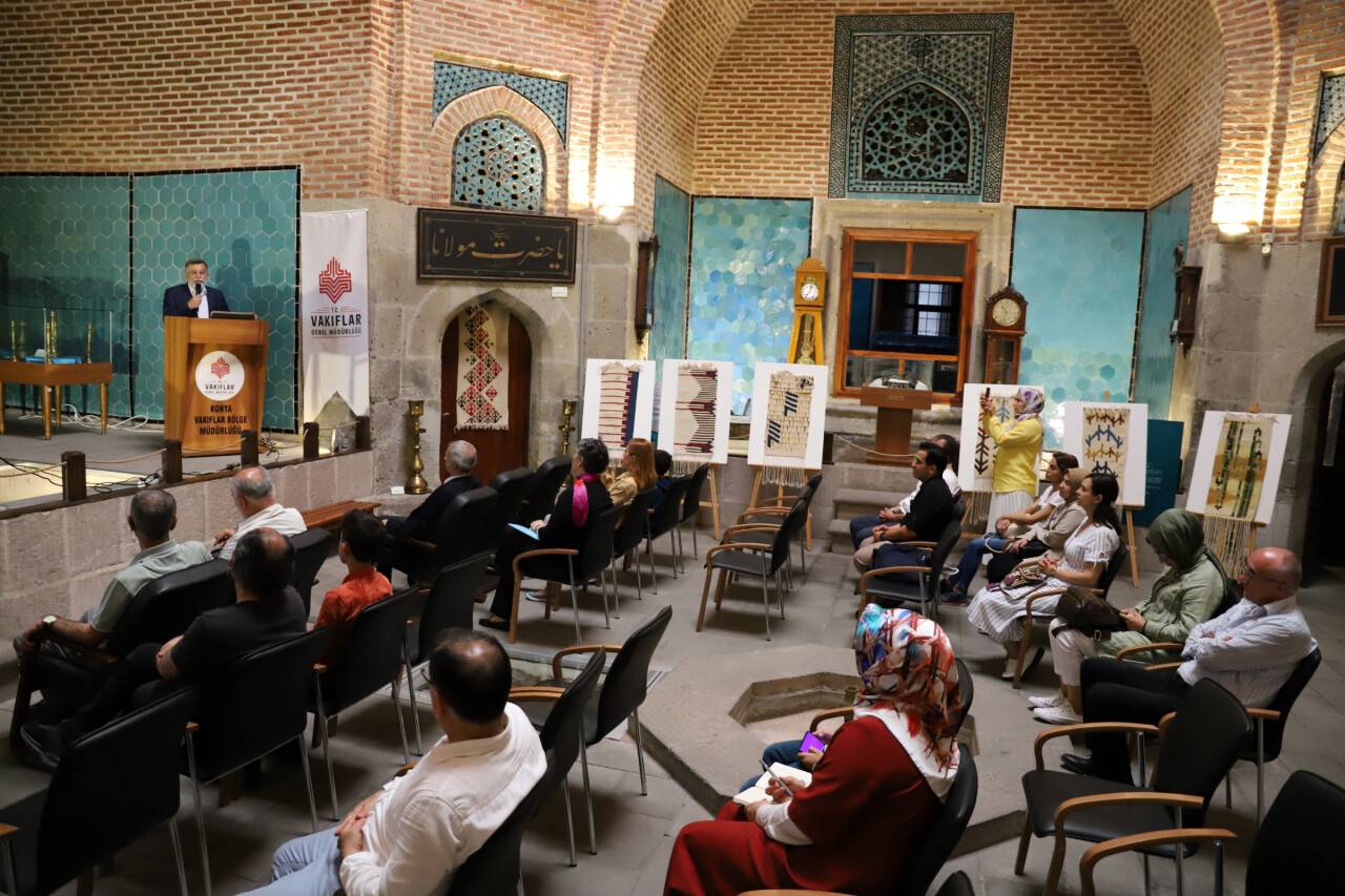 Sahip Ata Konferansları'nda dönemin yazma eserleri ele alındı