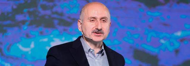 Ulaştırma ve Altyapı Bakanı Adil Karaismailoğlu’ndan ‘altılı masa’ eleştirisi