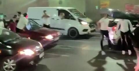 Esenyurt’ta asker eğlencesinde yine yol kapattılar