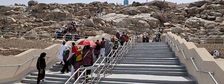 Hacı adayları Cebel-i Rahme'yi ziyaret etti