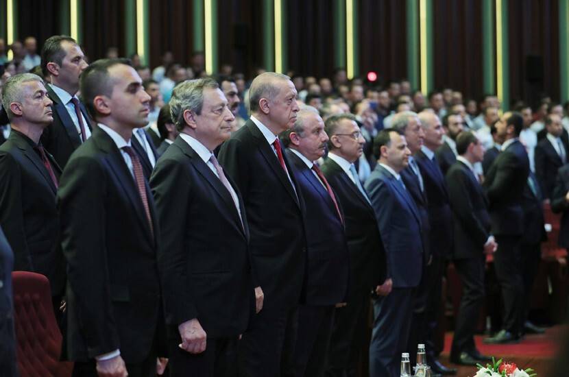 Cumhurbaşkanı Erdoğan, İtalya Başbakanı Draghi ile İtalyan-Türk Dostluk Zirvesi özel konserini izledi