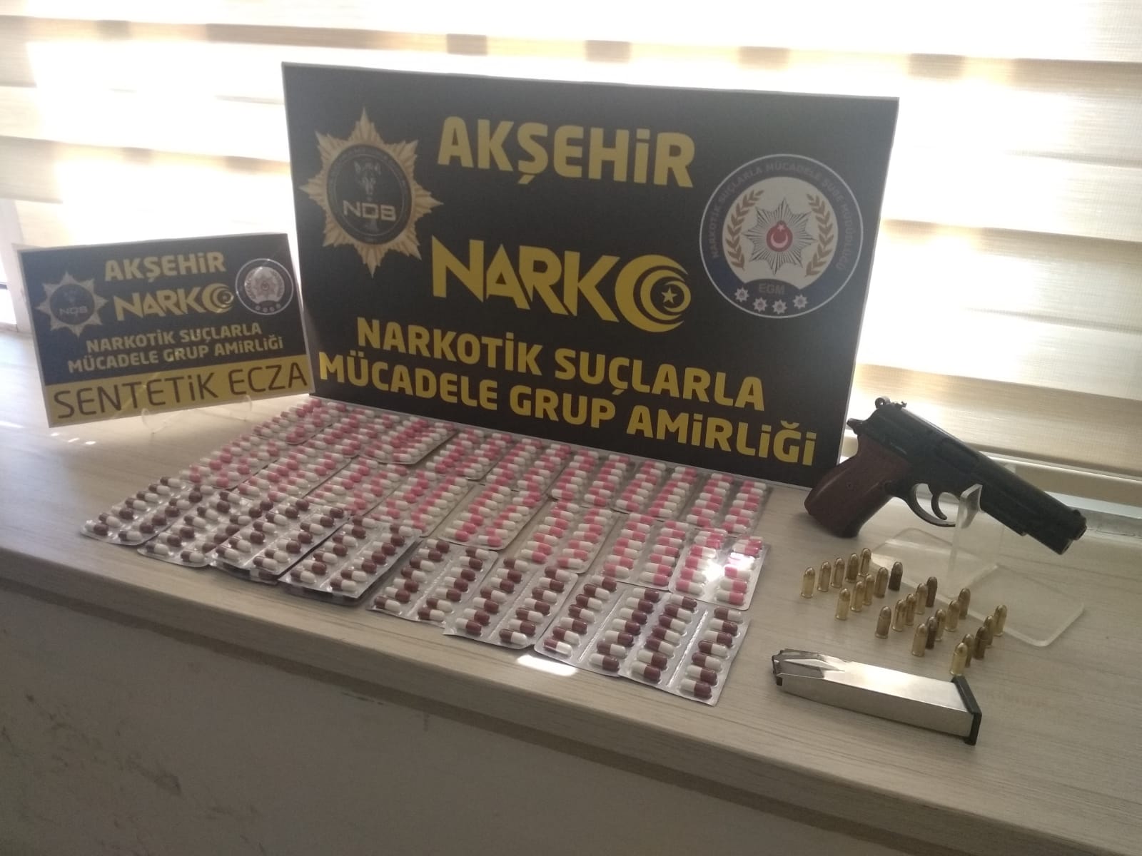 Akşehir'deki uyuşturucu operasyonunda 2 kişi yakalandı