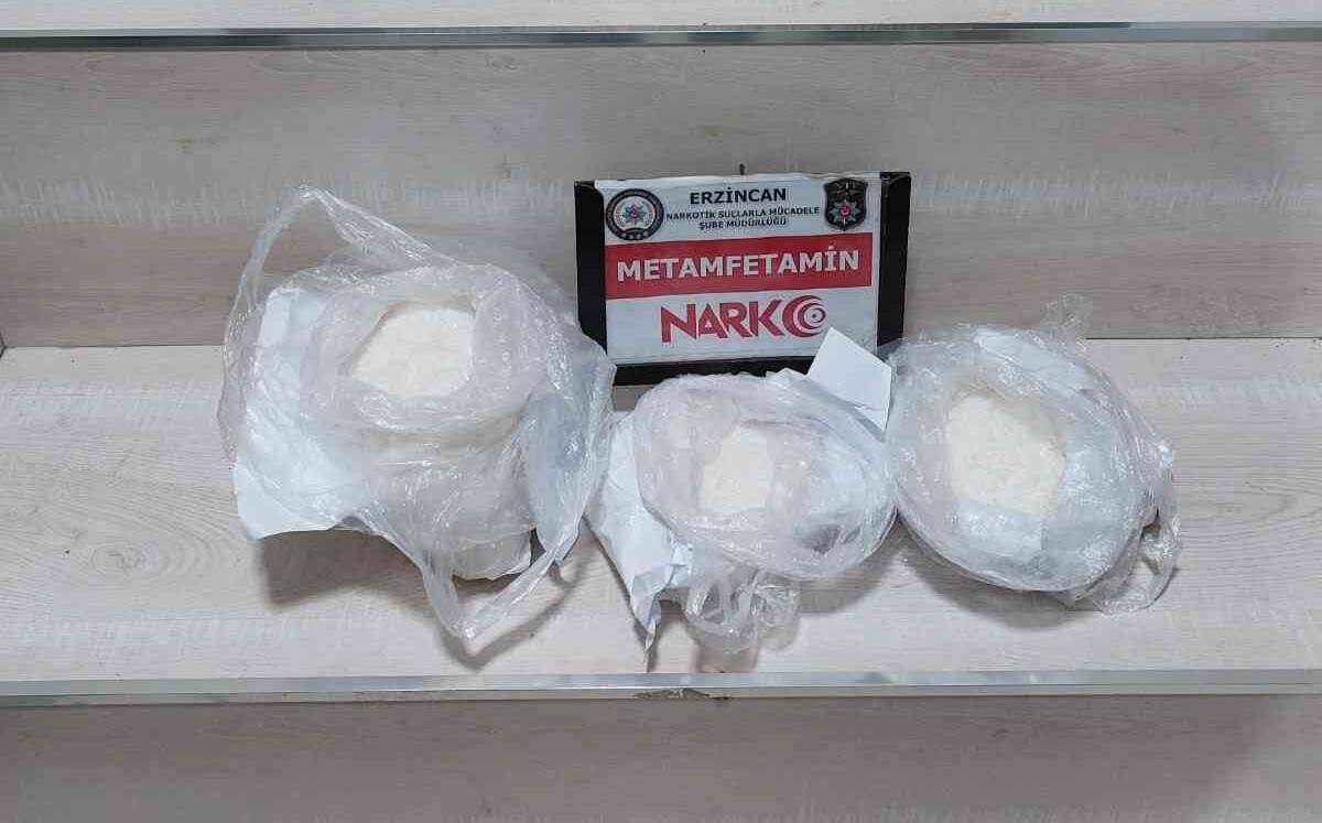 Tırda 3 kilogram metamfetamin uyuşturucu ele geçirildi