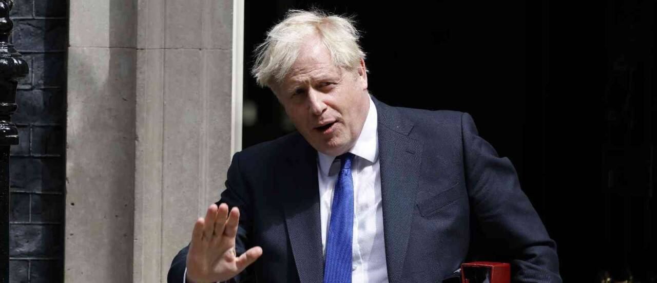 Boris Johnson parti liderliğinden istifa ediyor