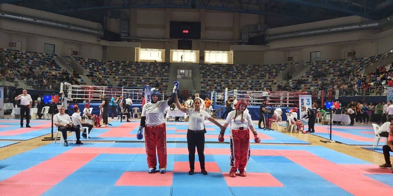 Karatay Belediyespor madalya ile döndü