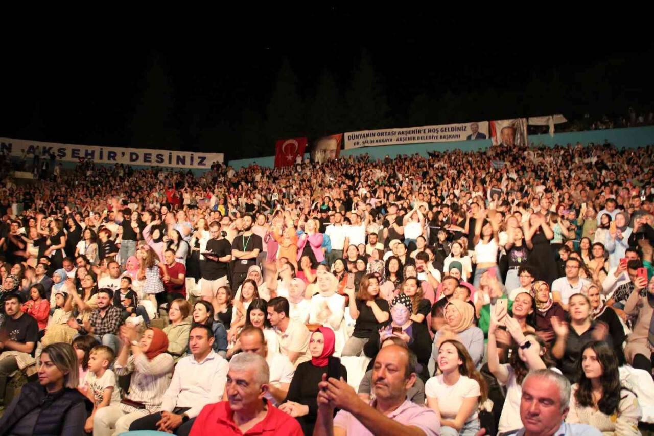 Akşehirli gençler Kolpa ile coştu