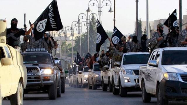 Türkiye Sınırında IŞİD İle YPG Arasında Çatışma