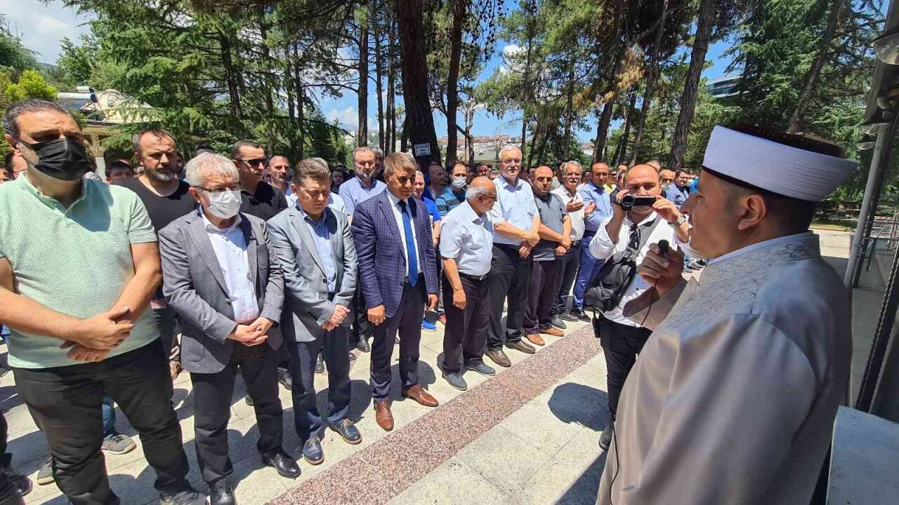 Silahlı saldırı sonucu hayatını kaybeden Doktora hüzünlü veda