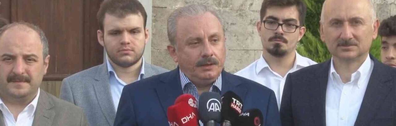 TBMM Başkanı Şentop Kurban Bayramı namazını Ayasofya’yı Kebir Camii’nde kıldı