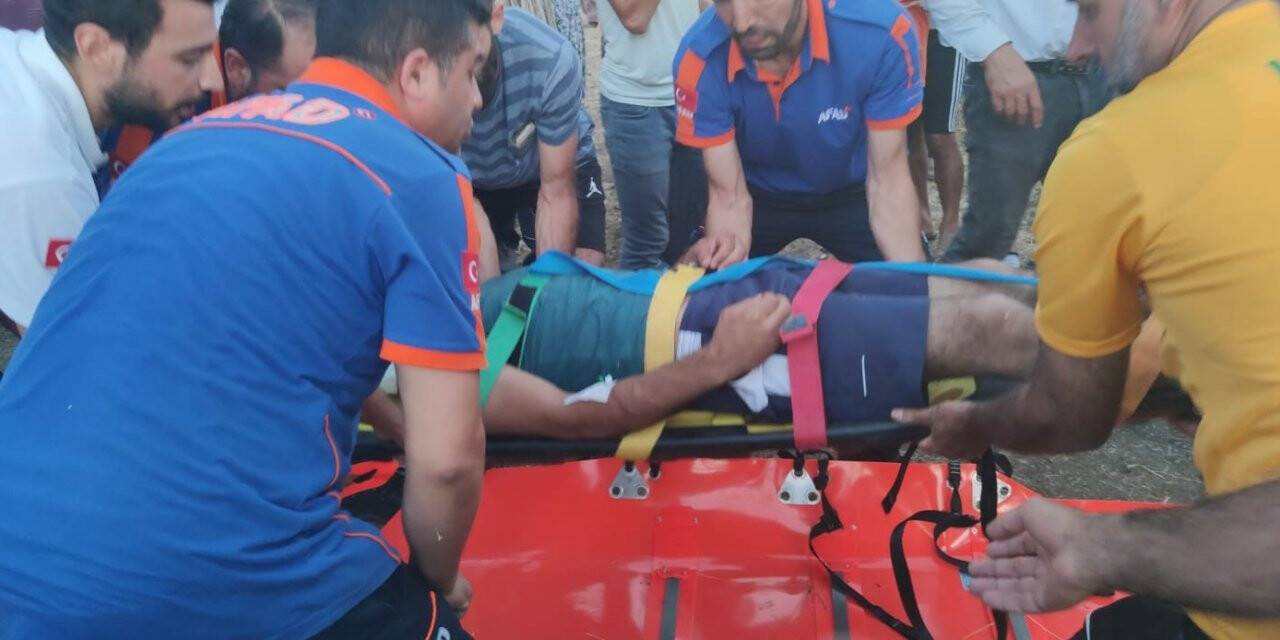 Kayalıklardan düşen vatandaşı AFAD ekibi kurtardı