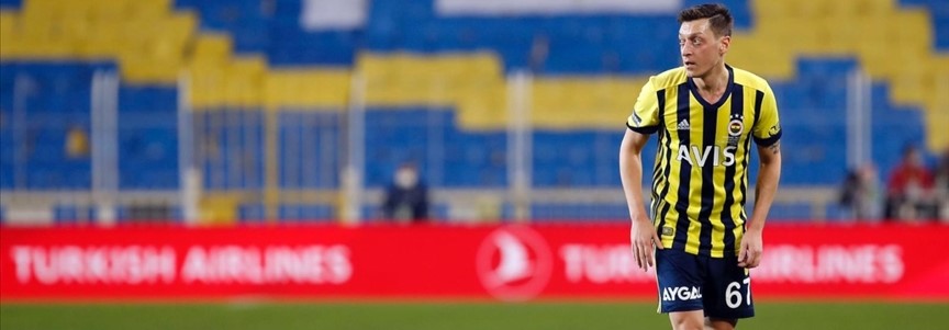Mesut Özil, Fenerbahçe'de hayal kırıklığı yaşattı