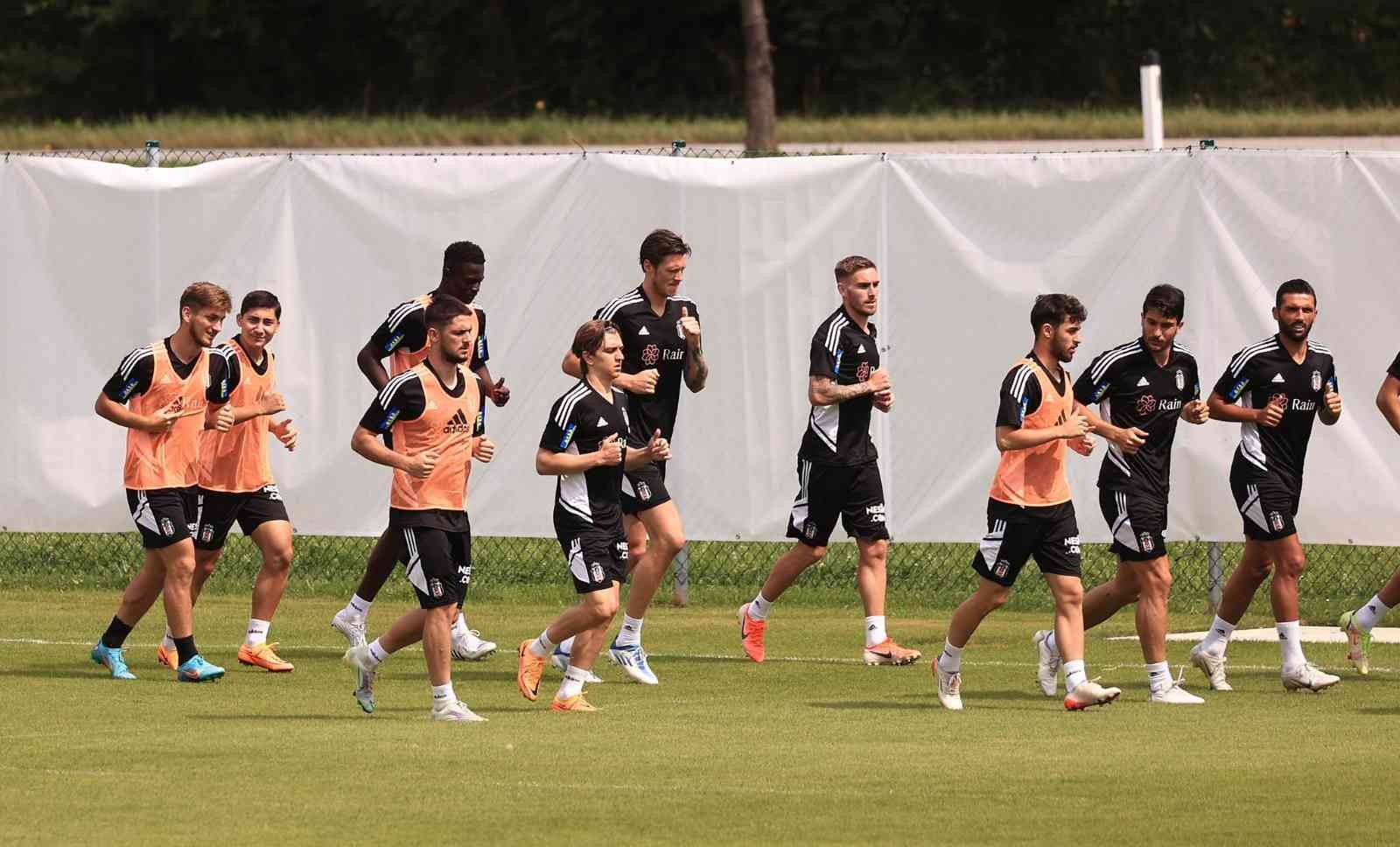 Beşiktaş yeni sezon hazırlıklarına devam ediyor