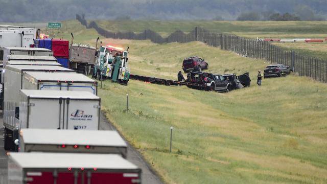 ABD’de 21 araç birbirine girdi: 6 ölü