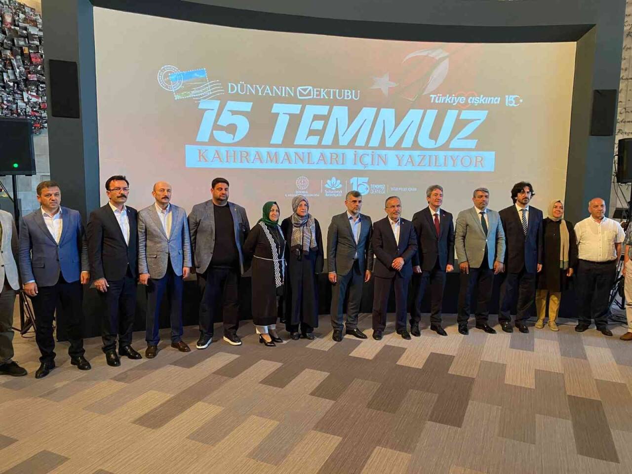 "Dünyanın Mektubu 15 Temmuz Kahramanları İçin Yazılıyor" yarışması başlıyor