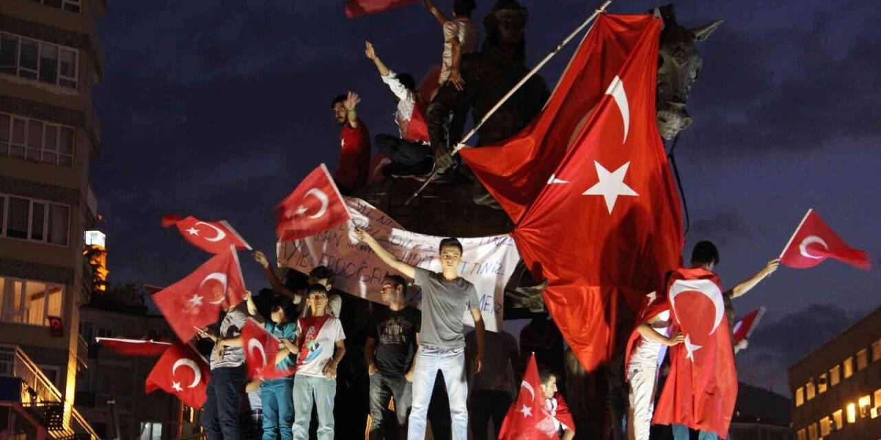 Ak Parti Bursa İl Başkanı Davut Gürkan darbe gecesini anlattı