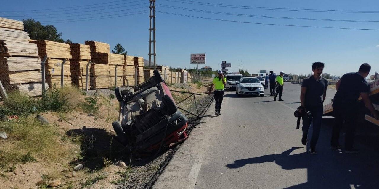 Kamyonet takla attı: 8 yaralı