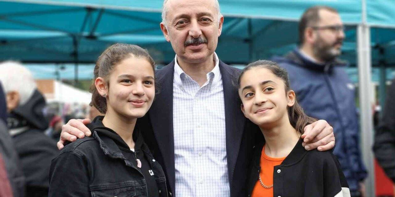 Büyükakın, öğrenci biletinin 3.10 TL’ye çekilmesi talimatını verdi