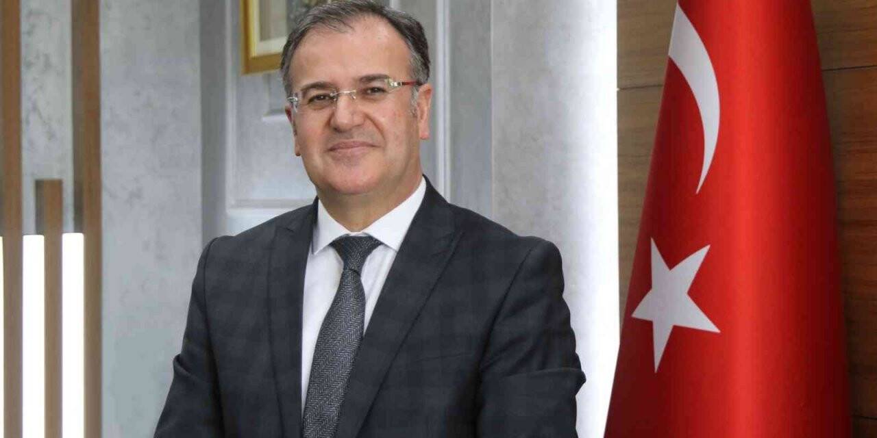 Başkan Özdoğan: "O şanlı geceyi unutmayacağız, unutturmayacağız"