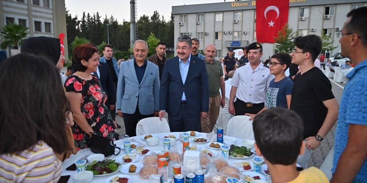 Şehit yakınları ve gazilerin adına onur yemeği düzenlendi