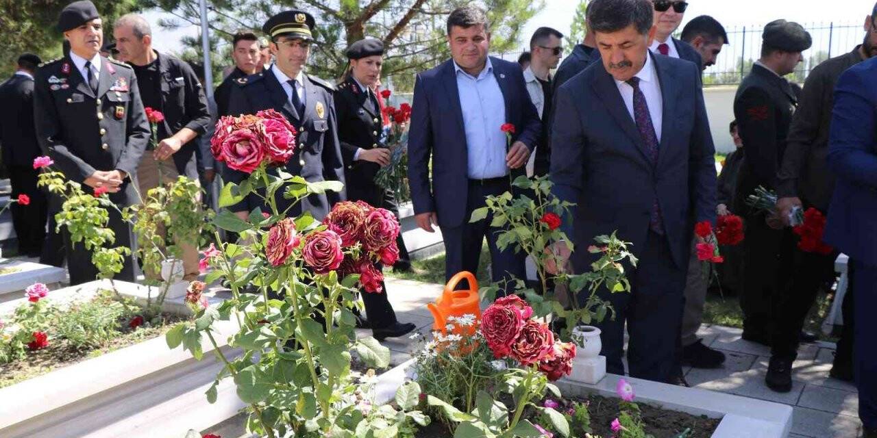Erzincan’da şehitler dualarla yâd edildi