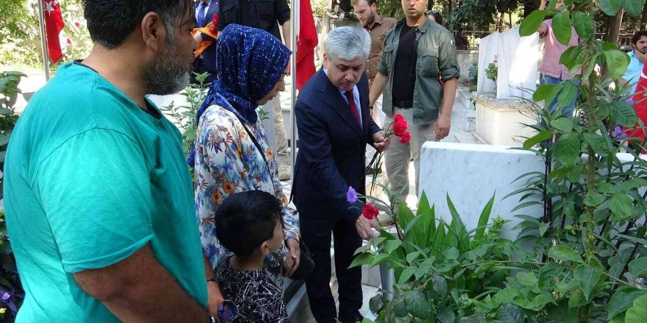 Hatay’da 15 Temmuz dolayısıyla şehitlik ziyaret edildi